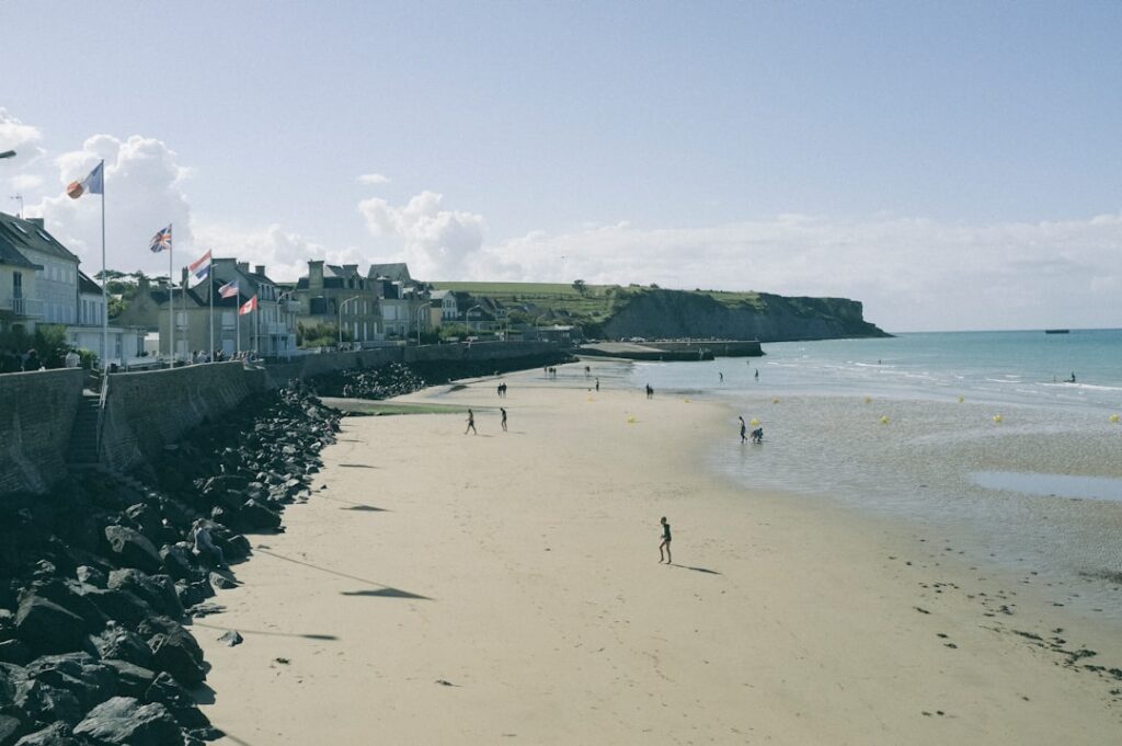 Arromanches-les-Bains, mémoire et plage en Normandie