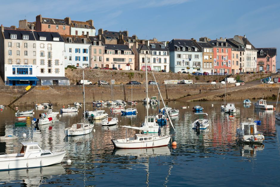 Douarnenez en automne : quand les surfeurs prennent le relais