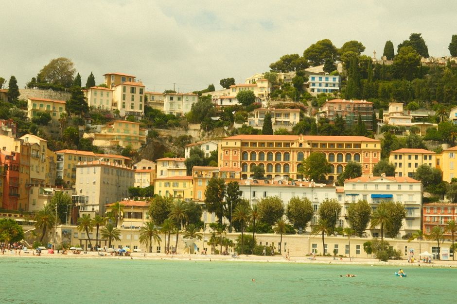 Menton en automne : quand les surfeurs prennent le relais