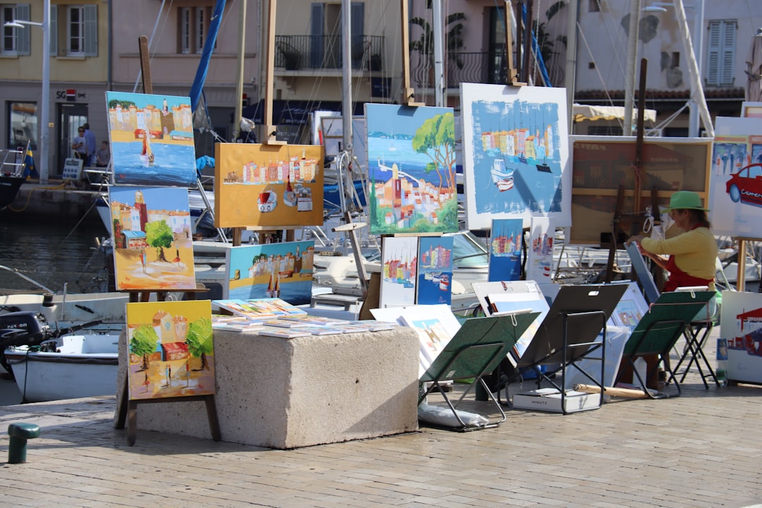 Signac à Saint-Tropez : quand le pointillisme peint le port