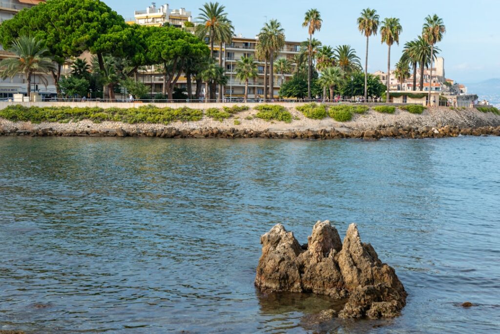 Week-end à Antibes — Juan-les-Pins : la Côte d&rsquo;Azur des contrastes — 48h