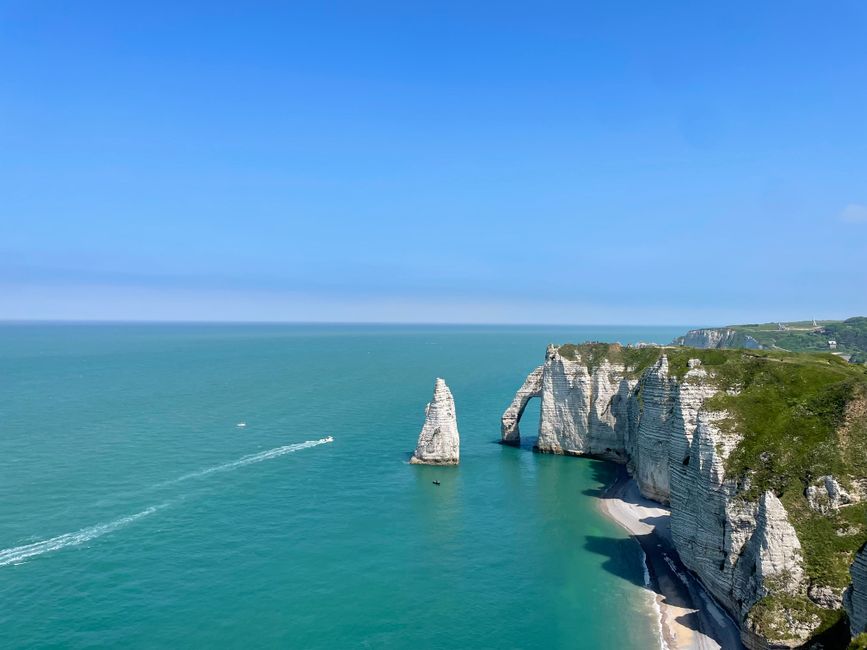 Cinq restaurants de plage ouvrent jusqu&rsquo;à minuit entre Honfleur et Étretat