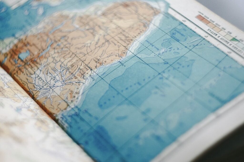 L&rsquo;atlas maritime, quand la carte devient regard sur le littoral