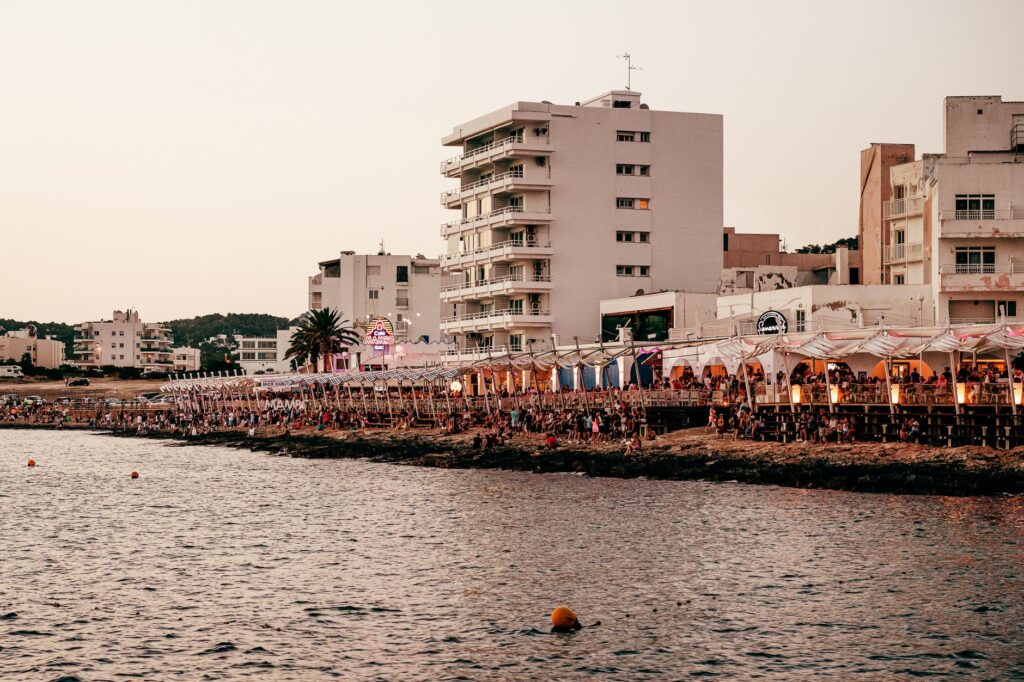 El Chiringuito — Ibiza Es Cavallet