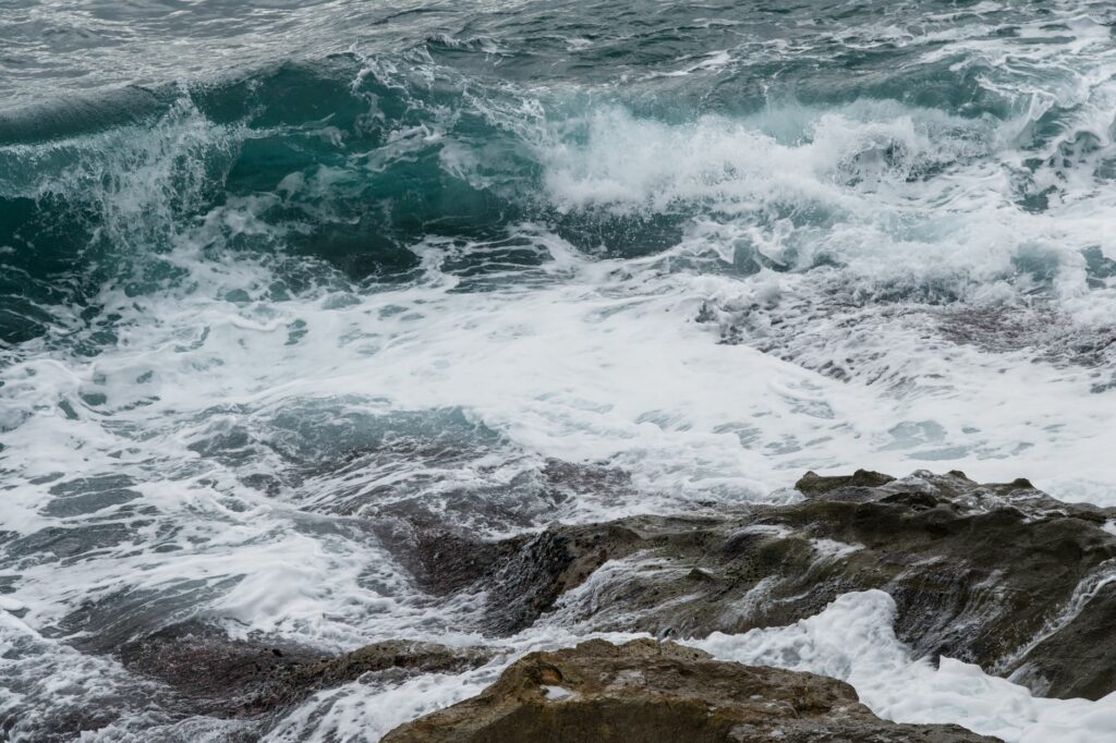 Météo marine et houle : lire les bulletins côtiers