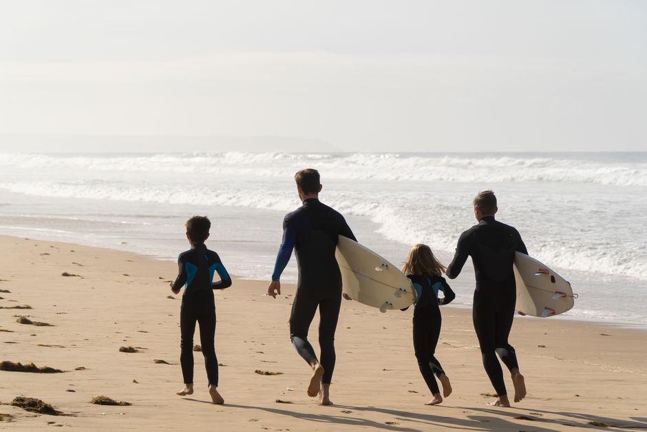 Hossegor en automne : quand les surfeurs prennent le relais
