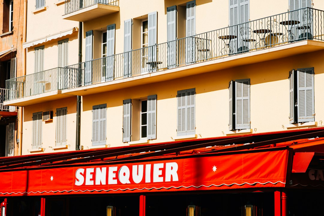 Sanary-sur-Mer négocie son équilibre méditerranéen