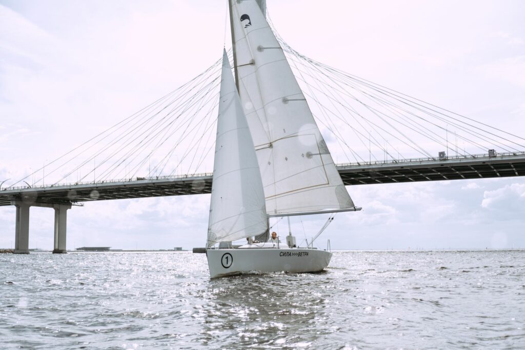 Alcyonics réinvente la voile avec géométrie active