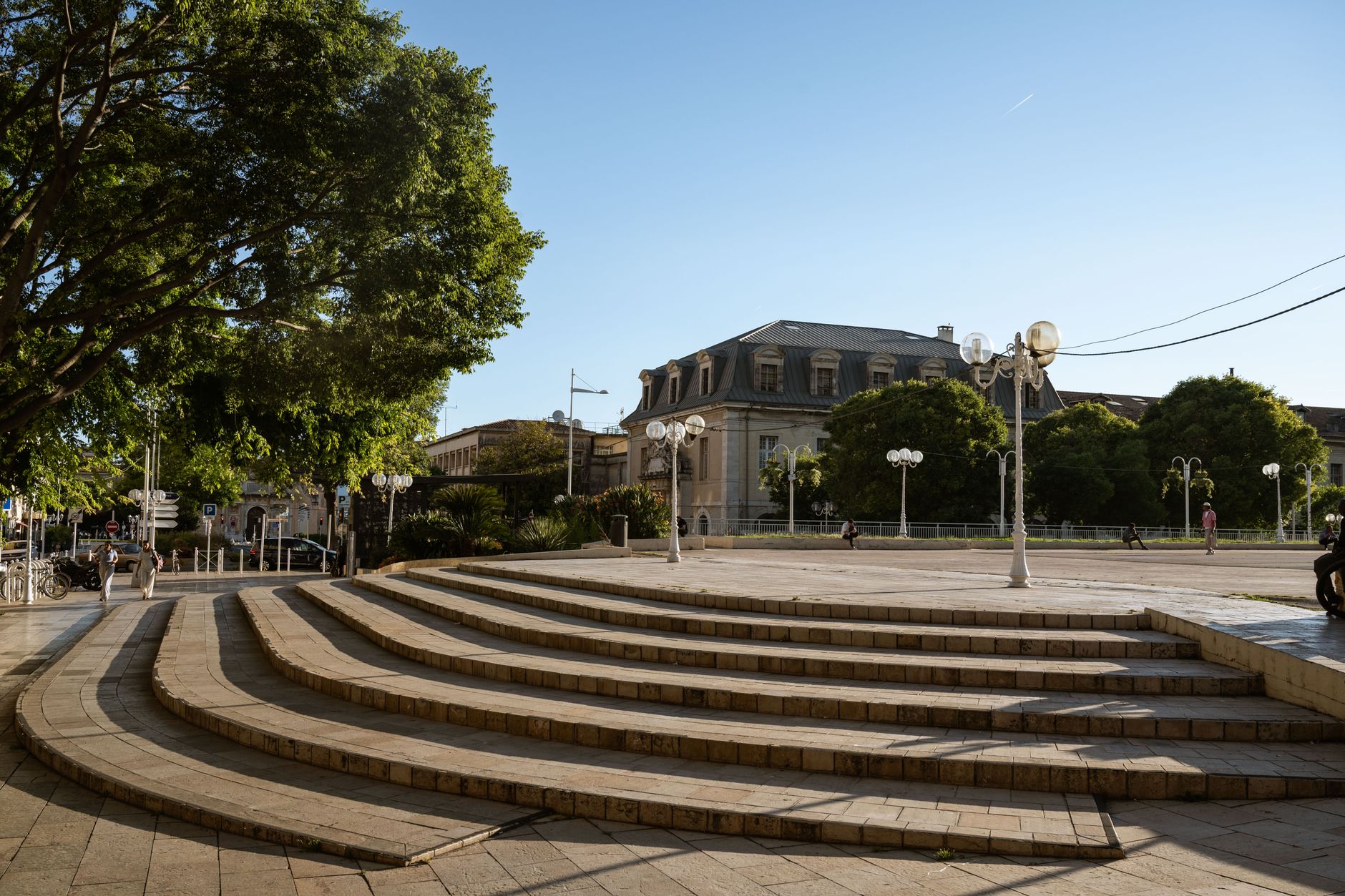 Toulon accueille les premiers appelés du service militaire