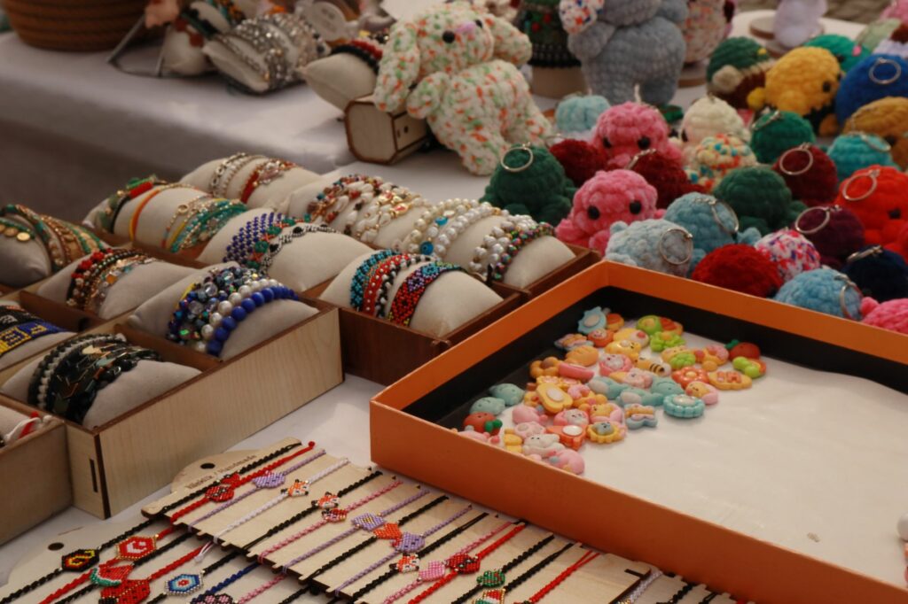 Brocantes du Var : l&rsquo;automne des chineurs côtiers