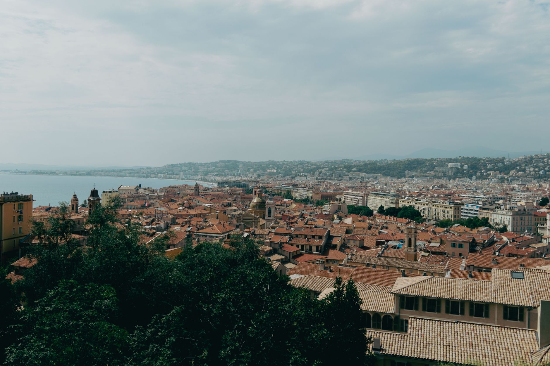 Côte d&rsquo;Azur : la taxe des vitrines fermées