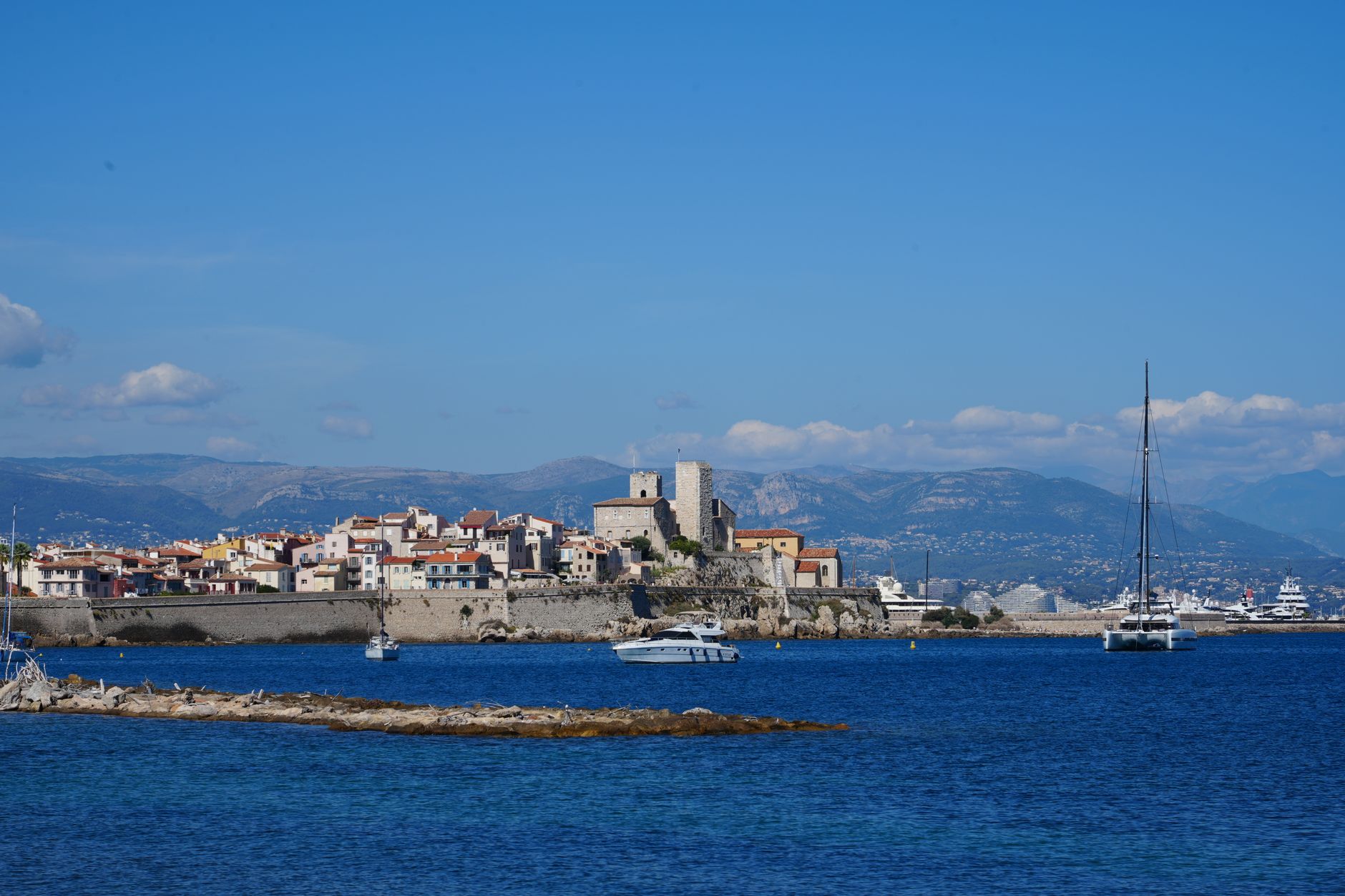 Cagnes-sur-Mer : recomposition politique sur la Côte d&rsquo;Azur