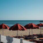 Plages nudistes en France : carte, réglementation et ce qu&rsquo;il faut savoir