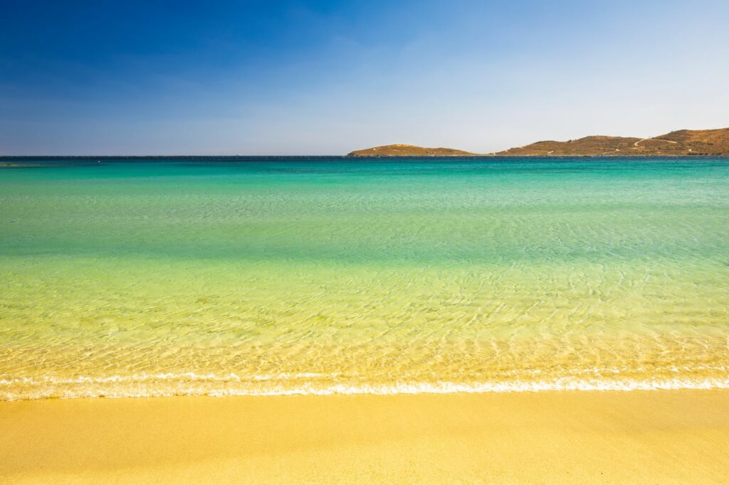 Plages de Méditerranée : ce qui distingue les vraiment belles des très fréquentées