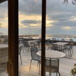Ces tables où la mer entre dans la salle