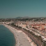 Menton fête 75 ans de vie côtière au large