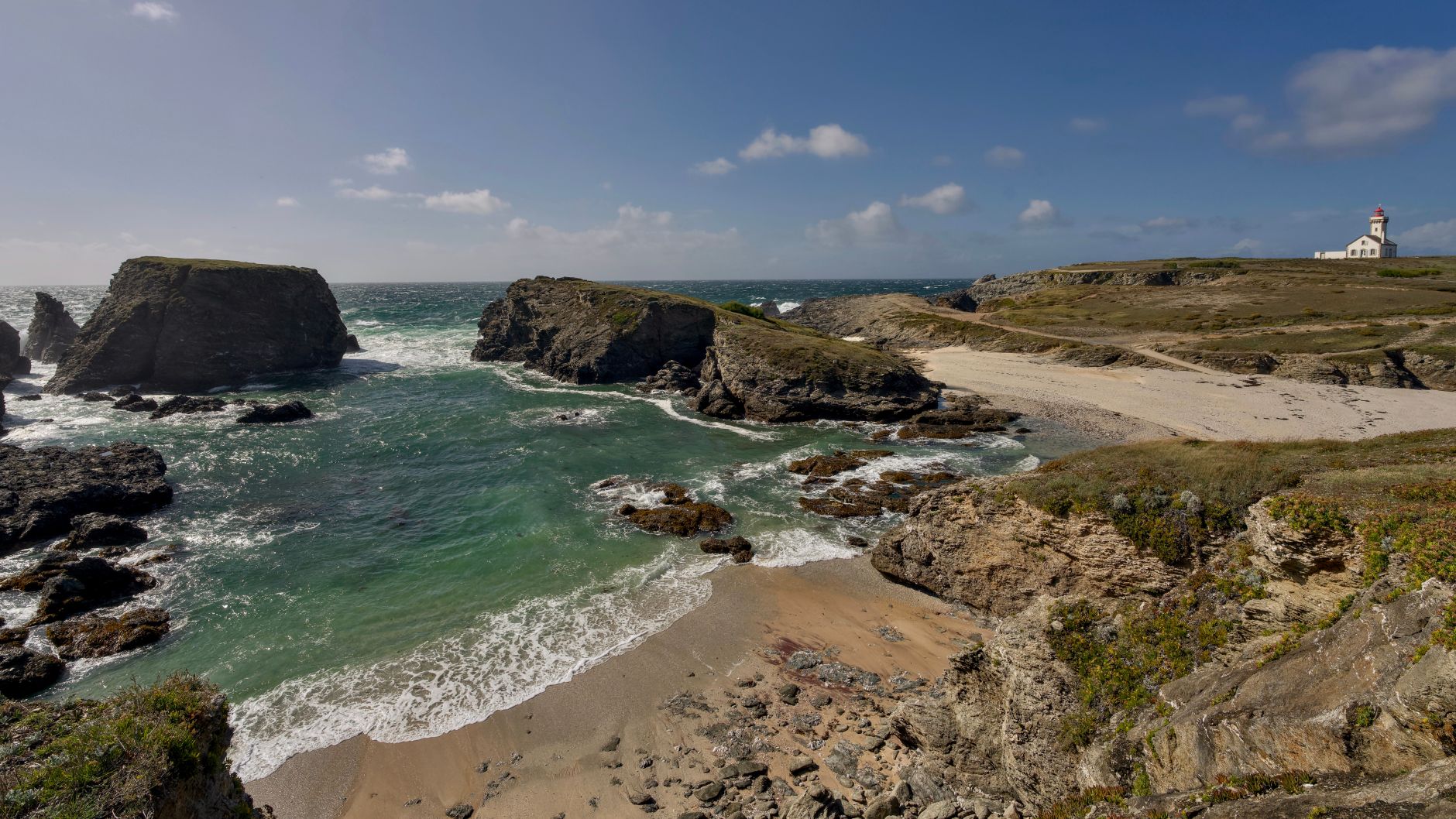 Éolien en mer breton : 5 000 voix contre le câble