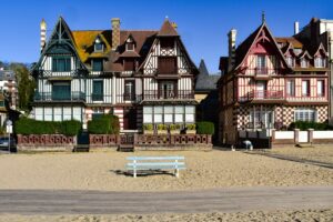 Hôtels de charme en bord de mer : comment distinguer le vrai du marketing