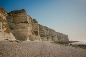 Côtes et falaises à couper le souffle en France : les sites réellement remarquables