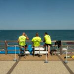 Nager en mer : risques réels, prévention et où se baigner en sécurité