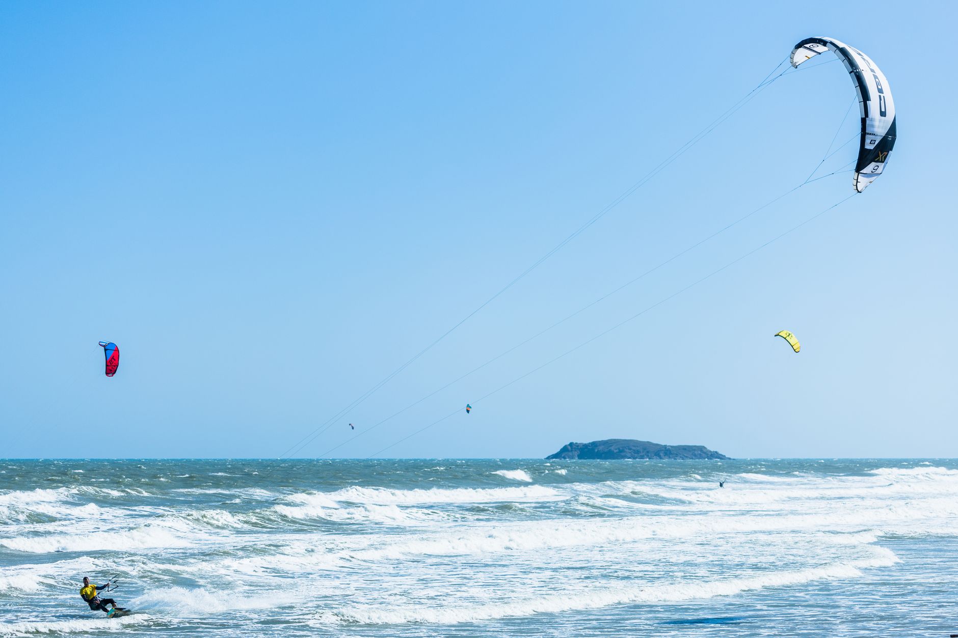 Kitesurf et windsurf : où apprendre, quel niveau, quels spots en France