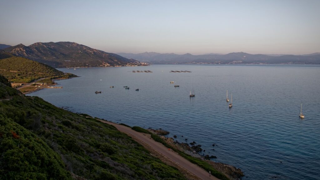 Plage de la Terre Sacrée
